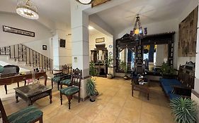 Osiris Pyramids View Inn